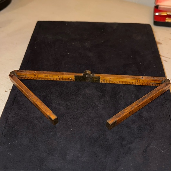 Antique C.S. Company No. 65 wood folding ruler